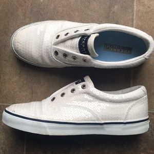 📦2/$20 Sequenced White Sperry’s!